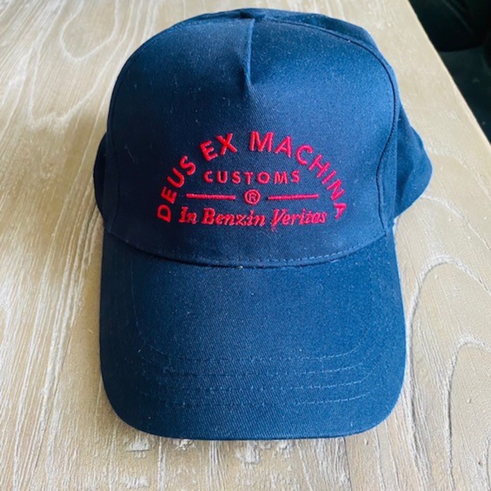 Deus Ex Machina Hat